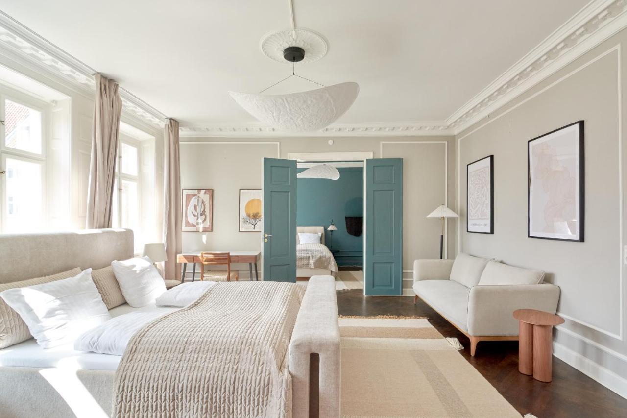 Large 4 Bedroom With Balcony & Bathtub In Cph City København Eksteriør billede