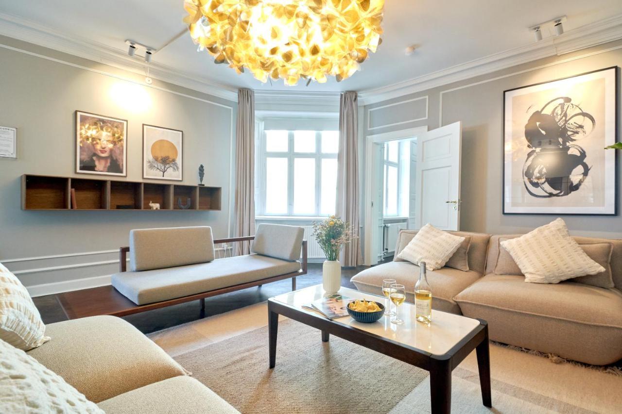 Large 4 Bedroom With Balcony & Bathtub In Cph City København Eksteriør billede